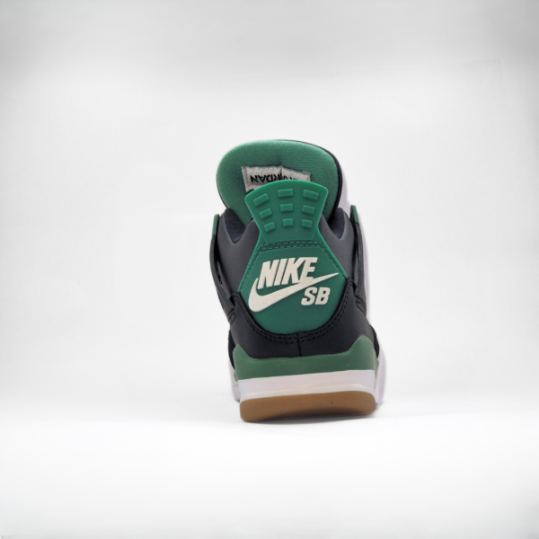 Nike Air Jordan 4 Retro - Image 3
