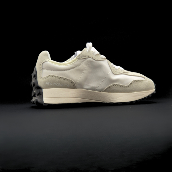 New Balance 327 - Image 3