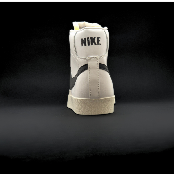 Nike Blazer Mid 77 - Image 3